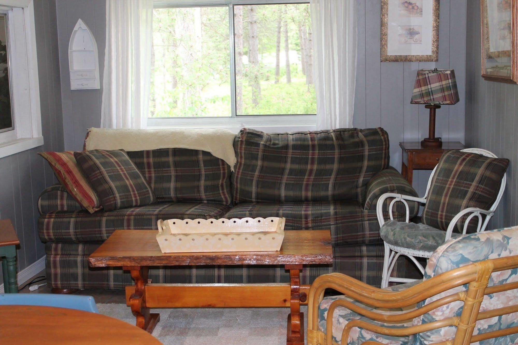Algonquin'S Edge Resort Madawaska Exteriér fotografie